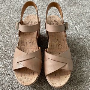NIB Kork-Ease Ava 2.0 Golden Sand Fig Wedge Sandal NWT